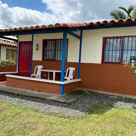 Hotel Campestre Manantial Del Quindio Монтенегро Экстерьер фото